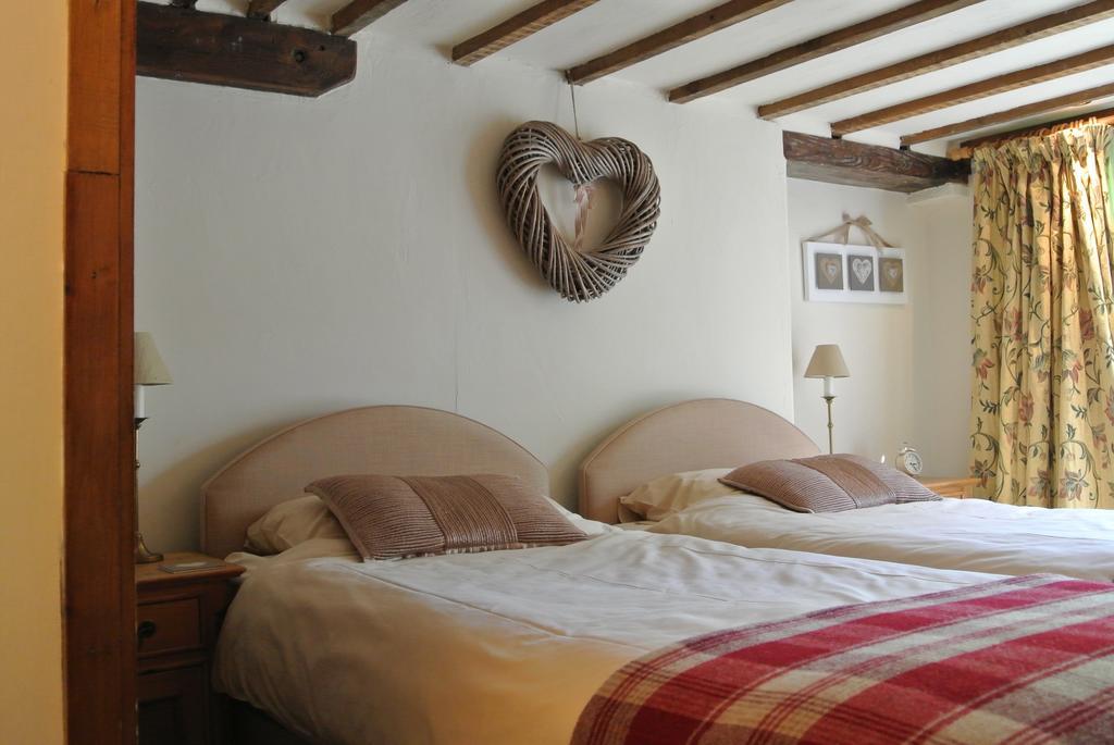 Frith Farm House Cottages Newnham  Номер фото